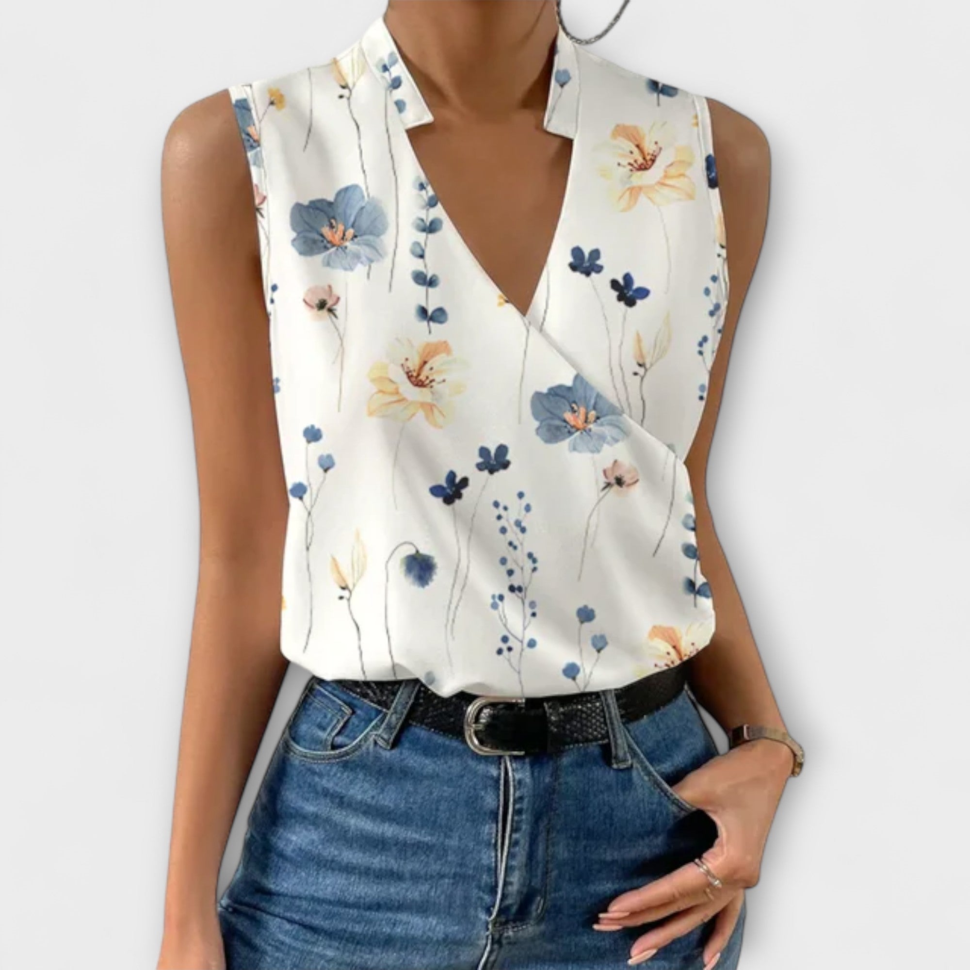 Top suave de verano con escote en V